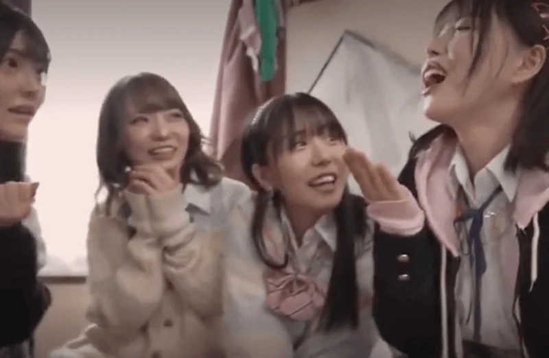 【JK】家出美少女たちを自宅に囲ってフェラ5P