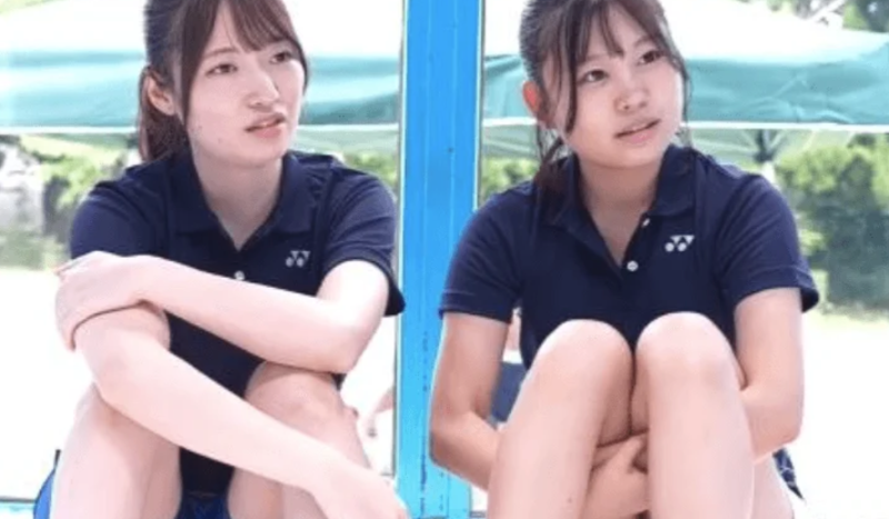 【素人企画】ウブな貧乳ロリ系スレンダー美少女女子校生たちとMM号で手コキフェラ+セックス